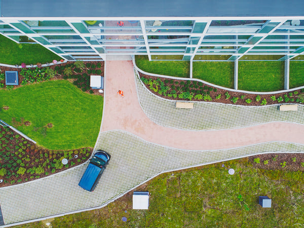 Tähtäimessä kaunis ja turvallinen piha – 5 vinkkiä viherrakentamiseen